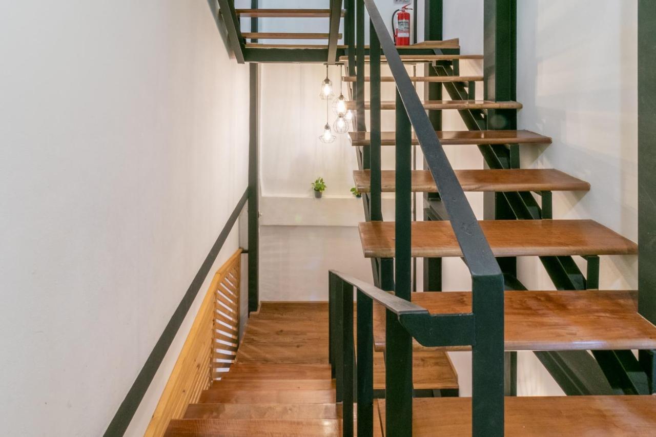 Hostal De 308 M² Con 8 Habitación/es Y 6 Baño/s De Uso Privado, En Siam Bangkok