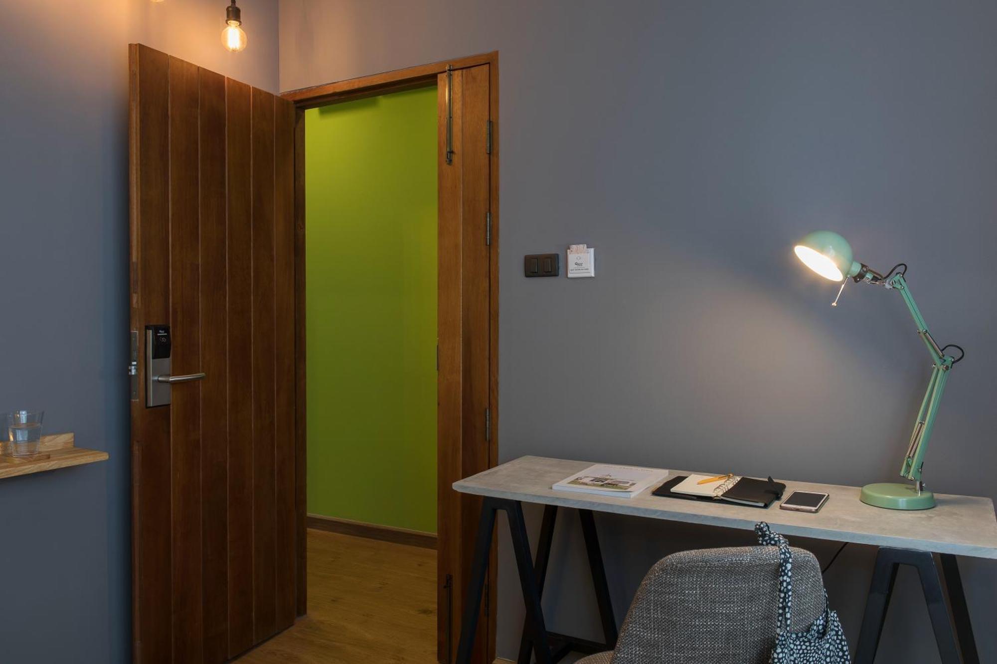 De 308 M² Con 8 Habitación/es Y 6 Baño/s De Uso Privado, En Siam *