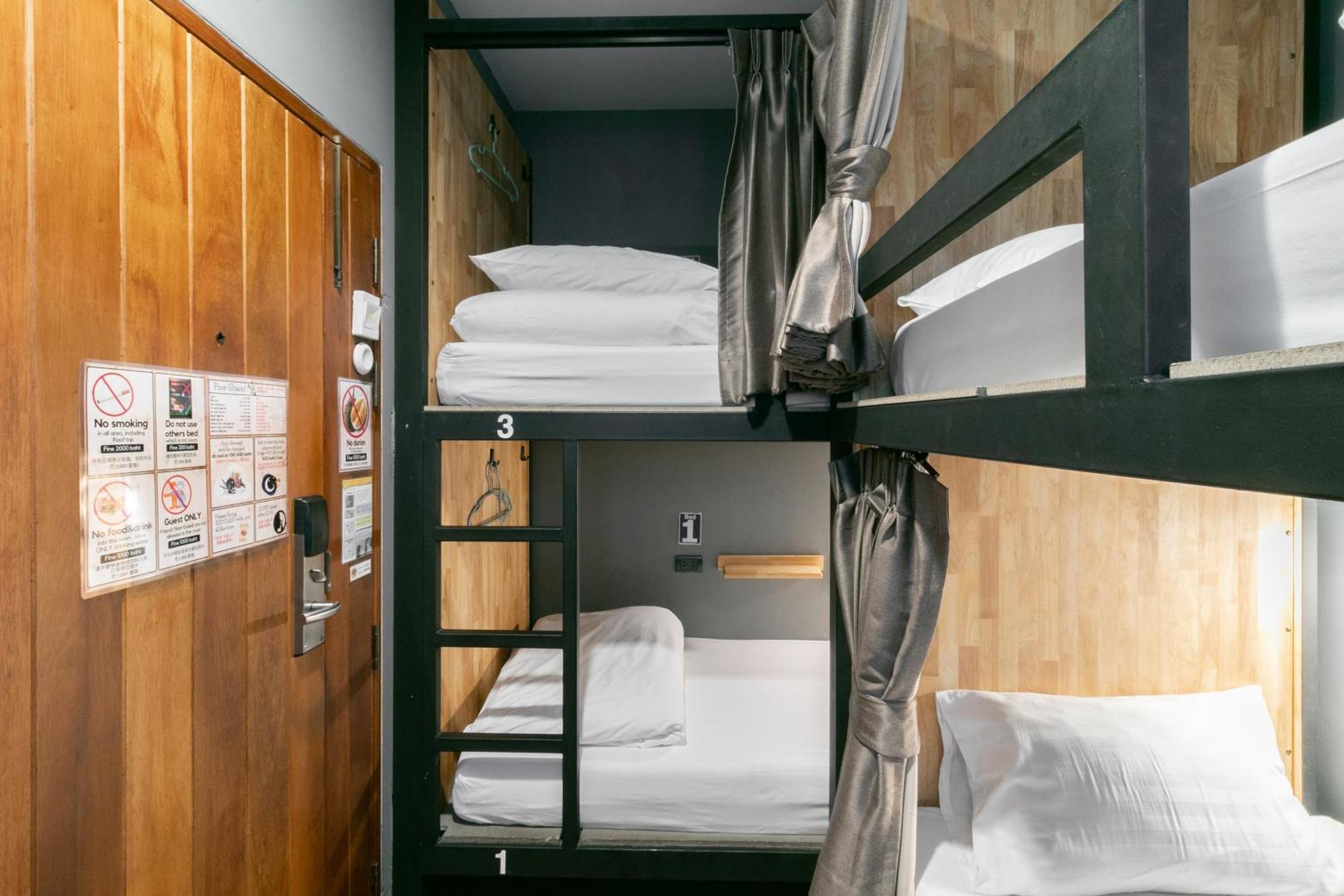 De 308 M² Con 8 Habitación/es Y 6 Baño/s De Uso Privado, En Siam